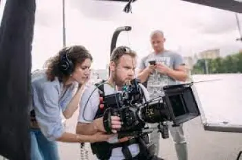 Agencja Aktorska Abe Studio poszukuje statyst&oacute;w kobiet i mężczyzn do nowego filmu fabularnego realizowanego w Warszawie