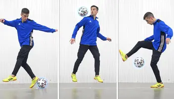 Mężczyzny, kt&oacute;ry dobrze gra w piłkę nożną, potrafi robić triki i żonglować piłką