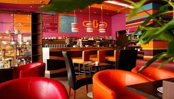 Na plan do serialu poszukujemy zadbanych  kobiet i mężczyzn