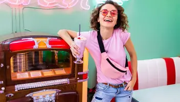 Casting do filmu fabularnego w Warszawie lata 70