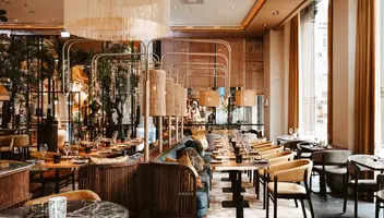 Na plan do serialu poszukujemy zadbanych modnych  kobiet i mężczyzn