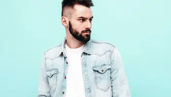 Casting dla statyst&oacute;w z zarostem