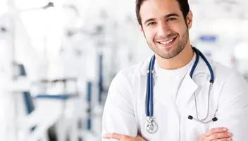 DO SPOTU KOMERCYJNEGO / SPOT O KOSMETYKU SZUKAMY LEKARZA (PRAWDZIWEGO, NIE AKTORA!!!)